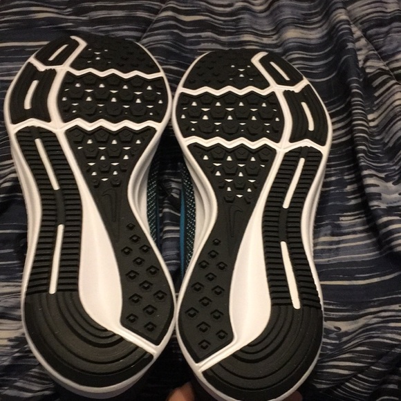 Nike Downshifter Size 9.5 US. - Picture 5 of 7